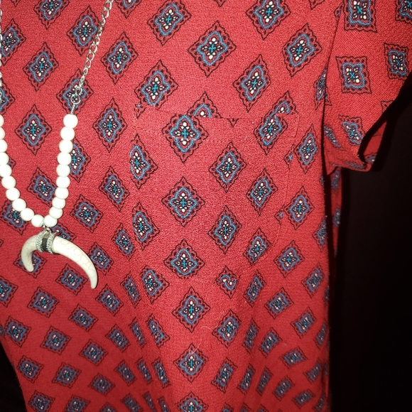 Red Printed Woven Top - Picture 3 of 4